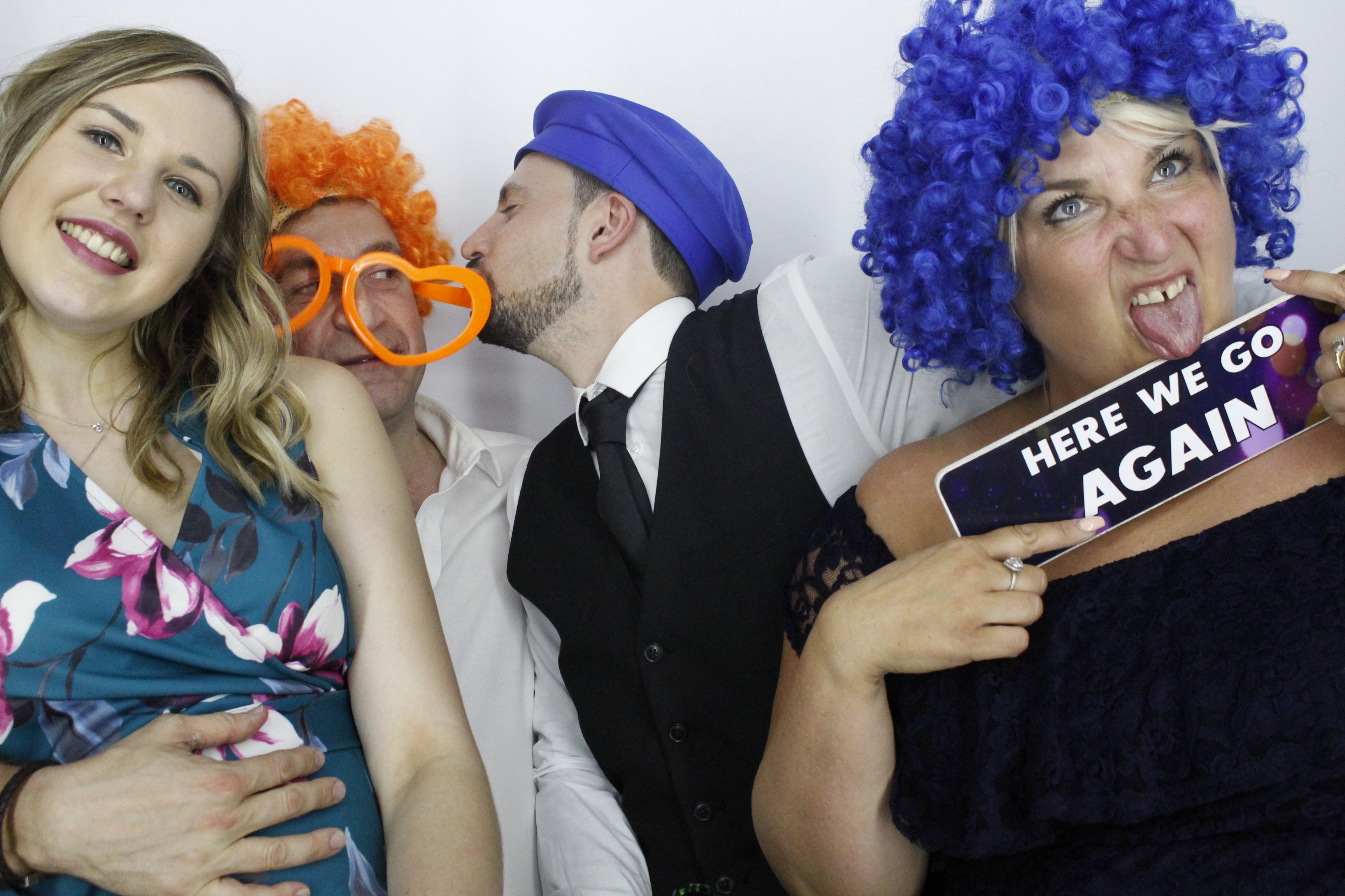 Sam & Rachel's Wedding | View more photos from the event at gallery.myphotoboothexperience.co.uk/u/MyPhotoBoothExperienceLtd/Sam-Rachels-Wedding